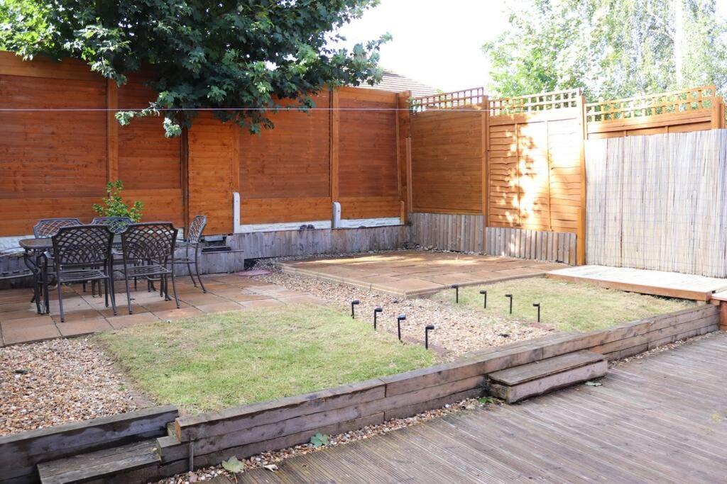 Cosy 3 Bedroom 2 Bathroom House With Parking Sheldon  Exterior foto