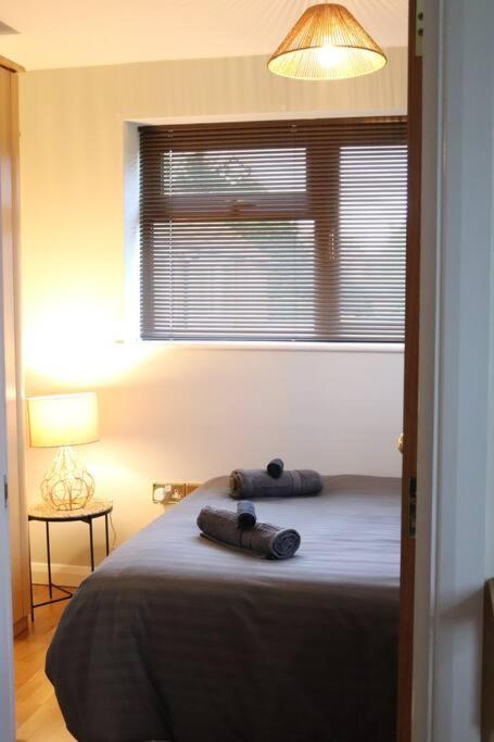 Cosy 3 Bedroom 2 Bathroom House With Parking Sheldon  Exterior foto
